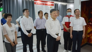 陈竺在宁夏调研红十字会工作